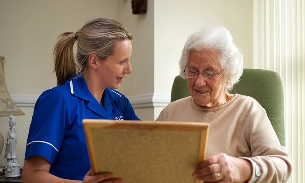 Why Familiar Routines Matter When Supporting Someone Living with Dementia at Home